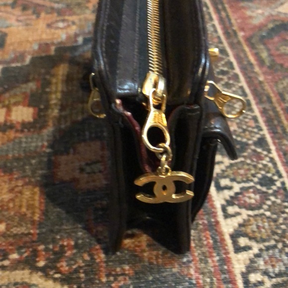 CHANEL second Clutch bag Turn Lock clamskin Authentic - Picture 5 of 16